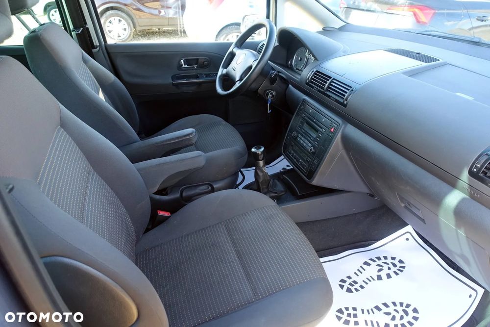 Seat Alhambra 2.0 TDI Reference - 12