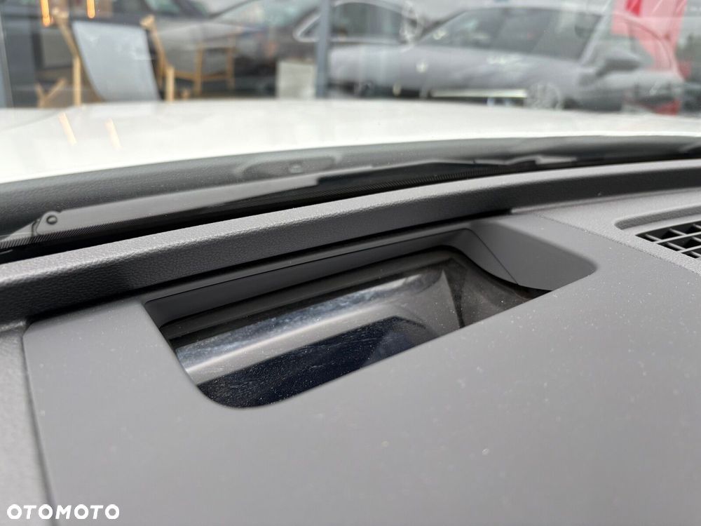 Volkswagen Passat Variant - 30