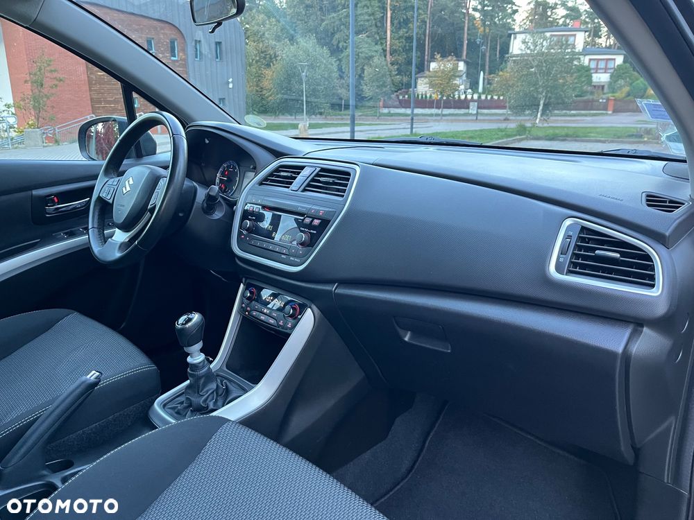 Suzuki SX4 S-Cross 1.6 DDiS 4x4 Comfort+ - 17