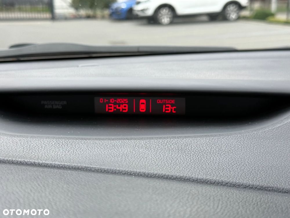 Kia Ceed Cee'd 1.6 T-GDI GT - 28