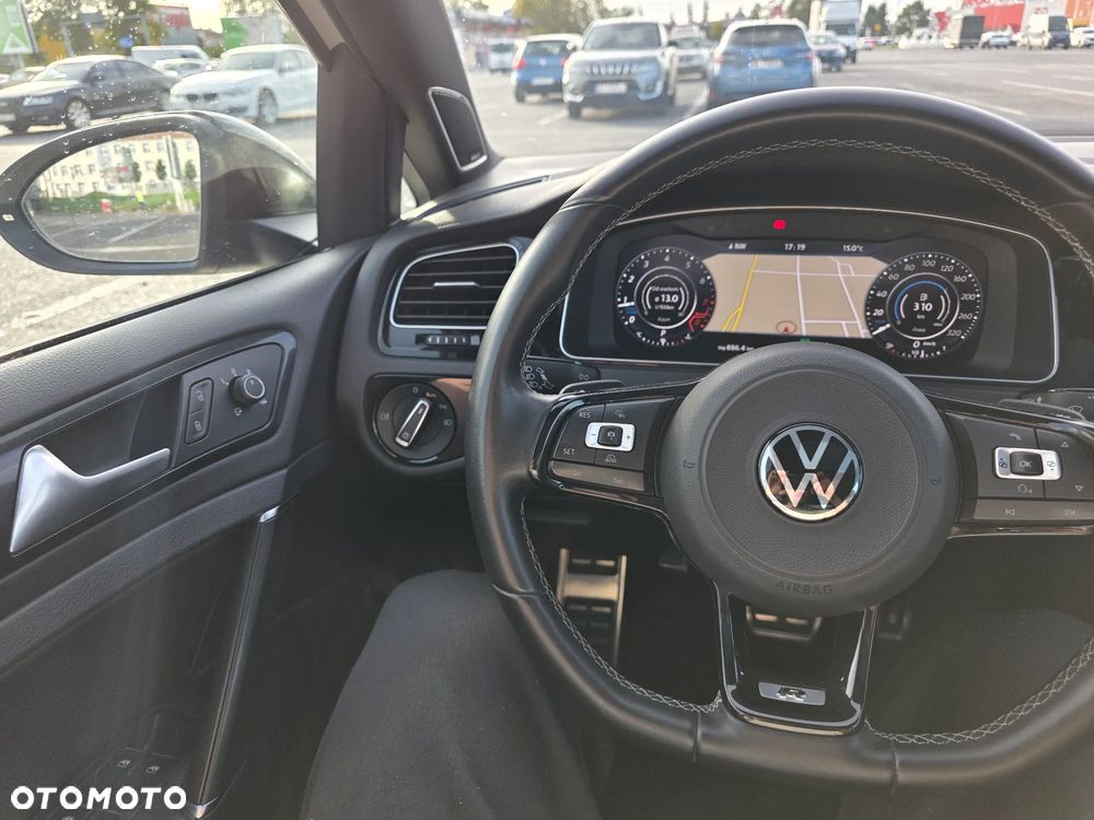 Volkswagen Golf - 14