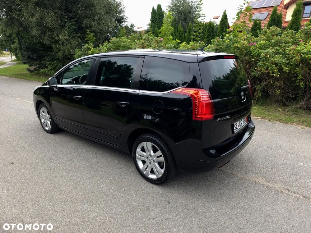 Peugeot 5008 - 5