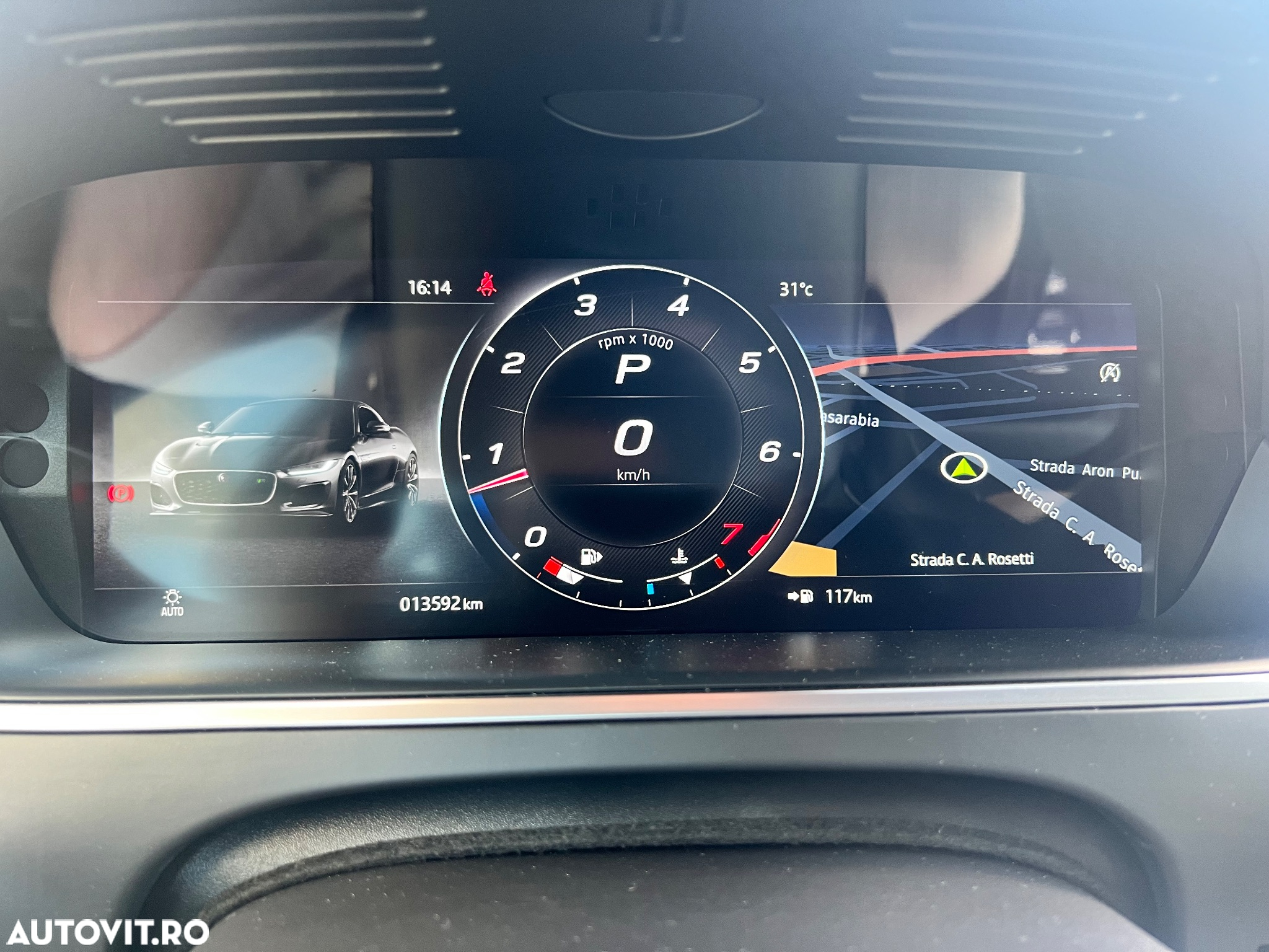 Jaguar F-Type Coupe P300 Aut. R-Dynamic - 35