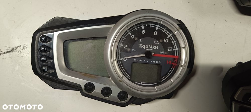 TRIUMPH TIGER  STREET TRIPLE SPEED SPORT DAYTONA LICZNIK ZEGARY - 5