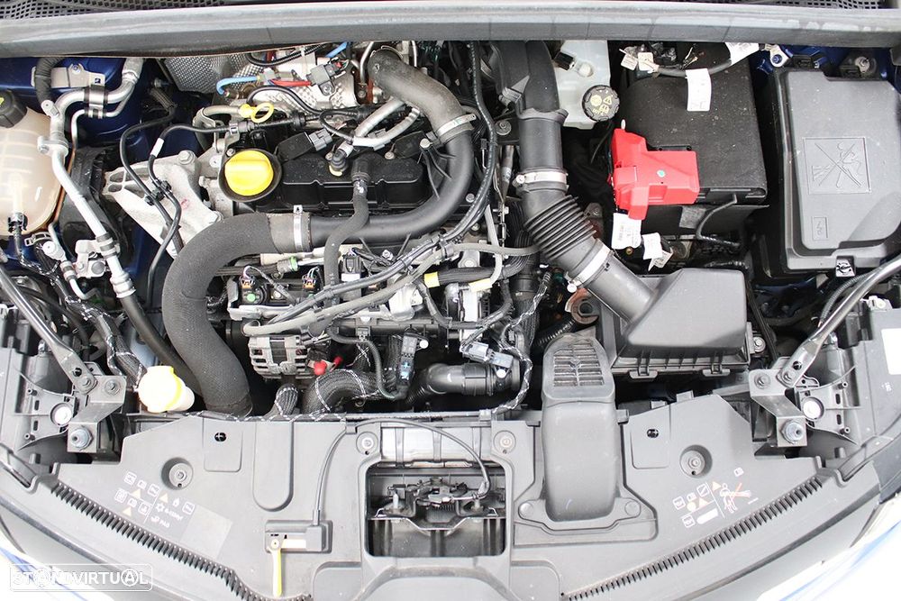 Renault Captur 1.0 TCe Techno Bi-Fuel - 25