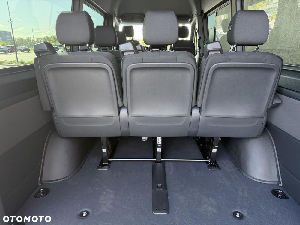 Mercedes-Benz Sprinter - 17
