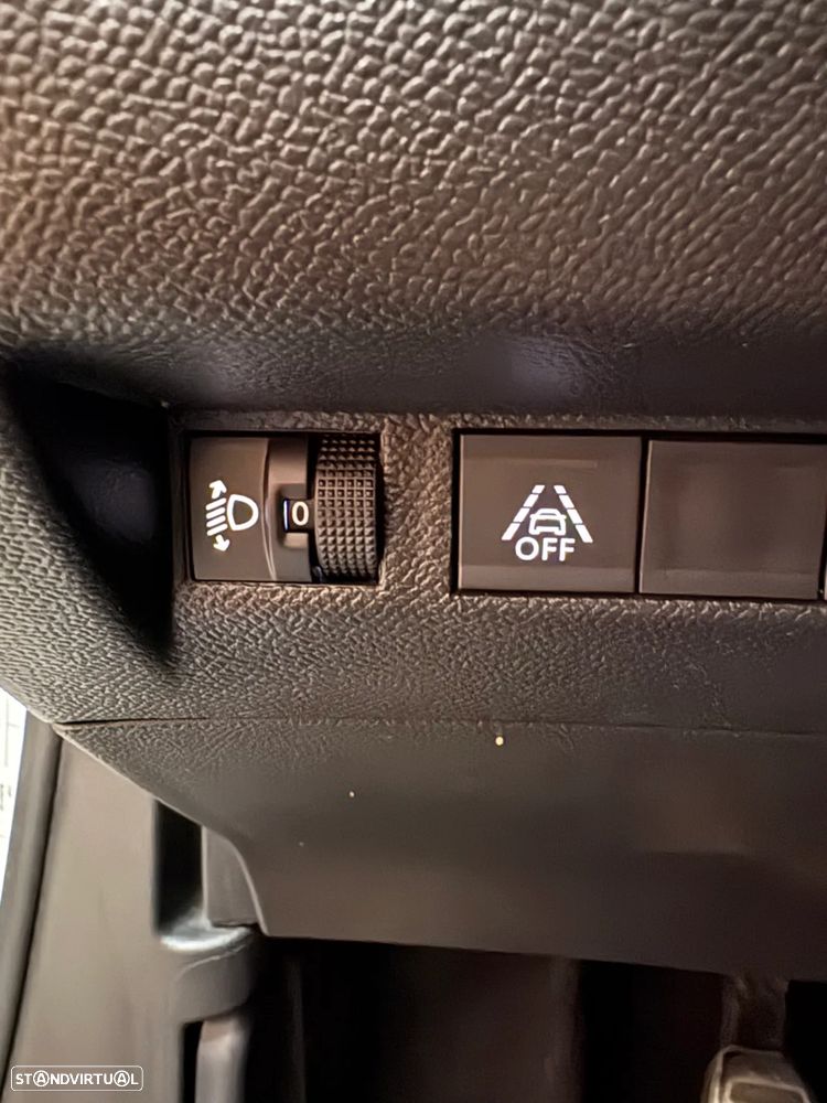 Peugeot 2008 PureTech 130 Allure Pack - 27