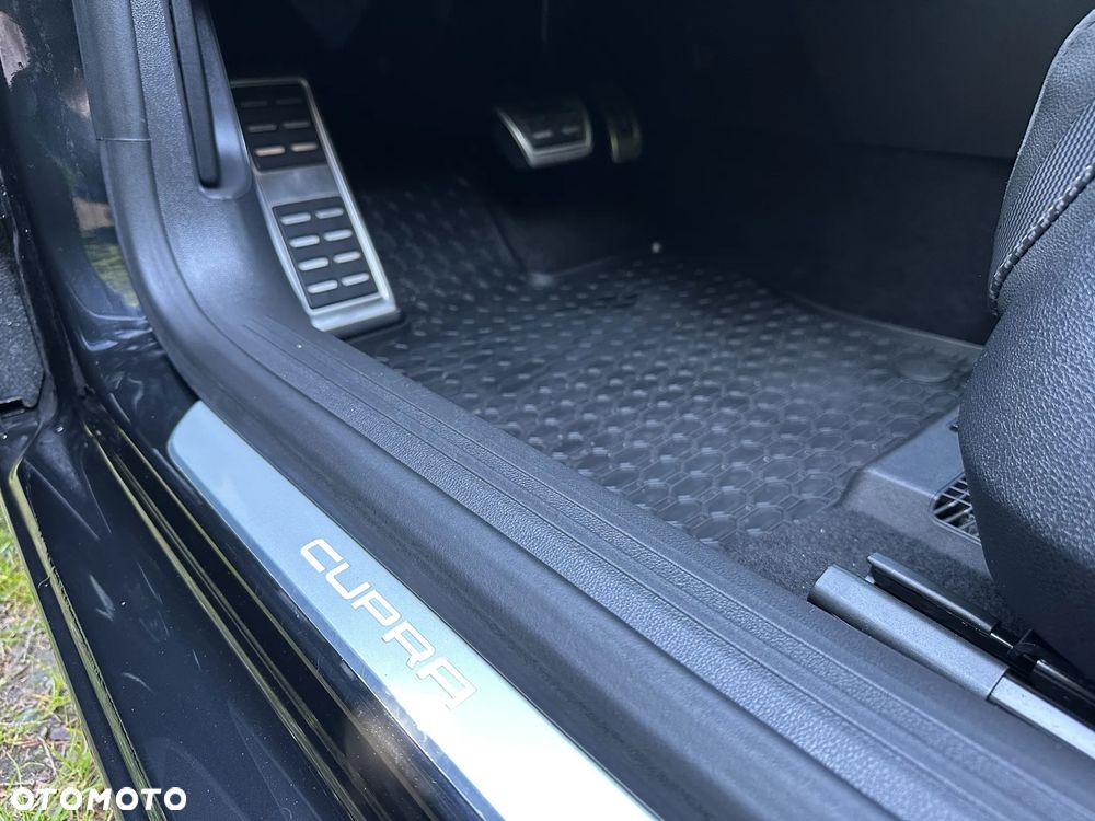 Seat Leon Sportstourer 2.0 TSI 4Drive OPF DSG Cupra - 27