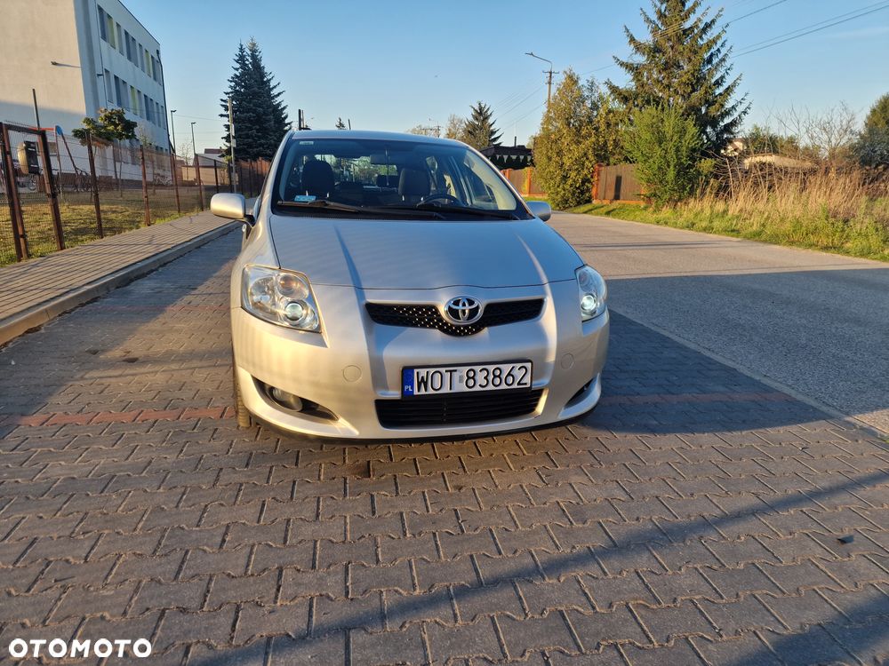 Toyota Auris - 2