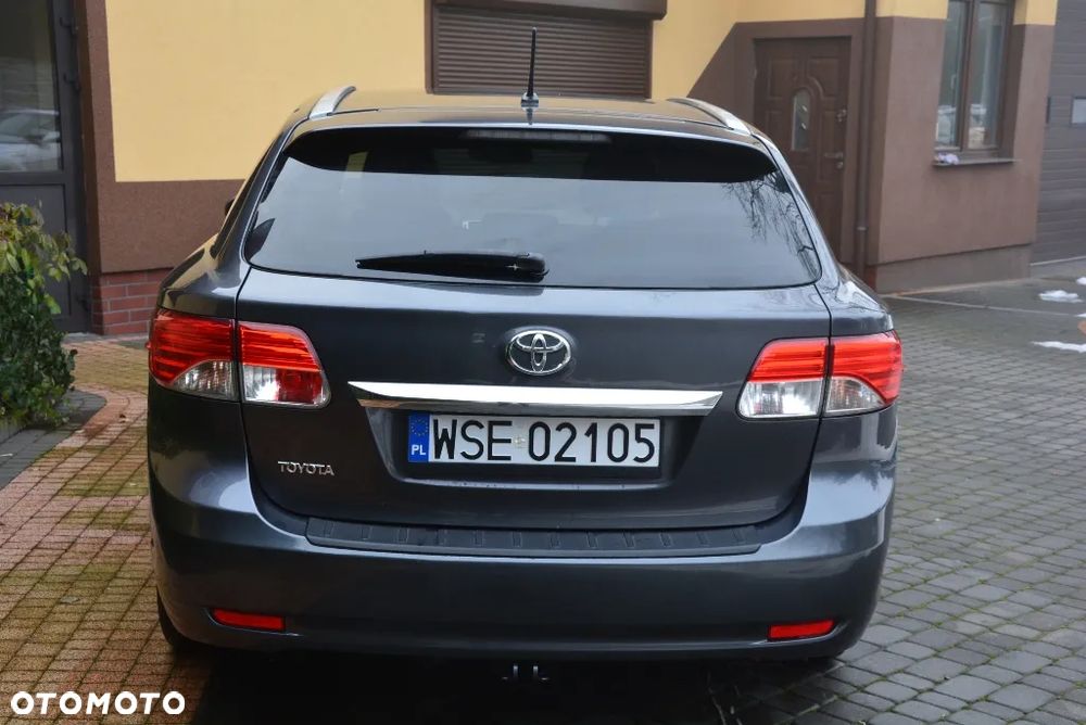 Toyota Avensis Touring Sports 1.8 Business Edition - 16