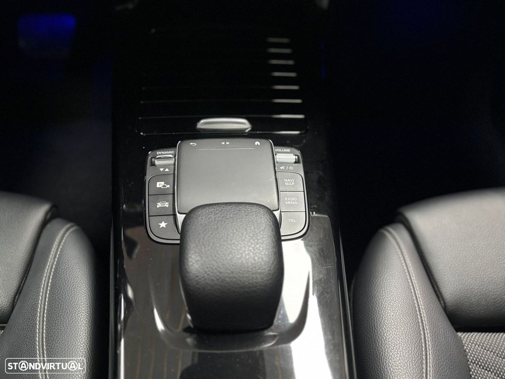 Mercedes-Benz A 250 e 8G-DCT Special Edition - 18