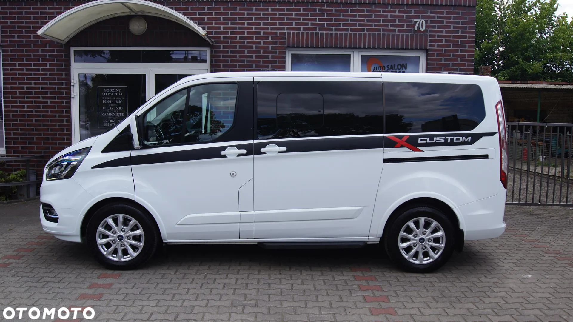 Ford Tourneo Custom 2.0 EcoBlue L1 Titanium SelectShift - 4