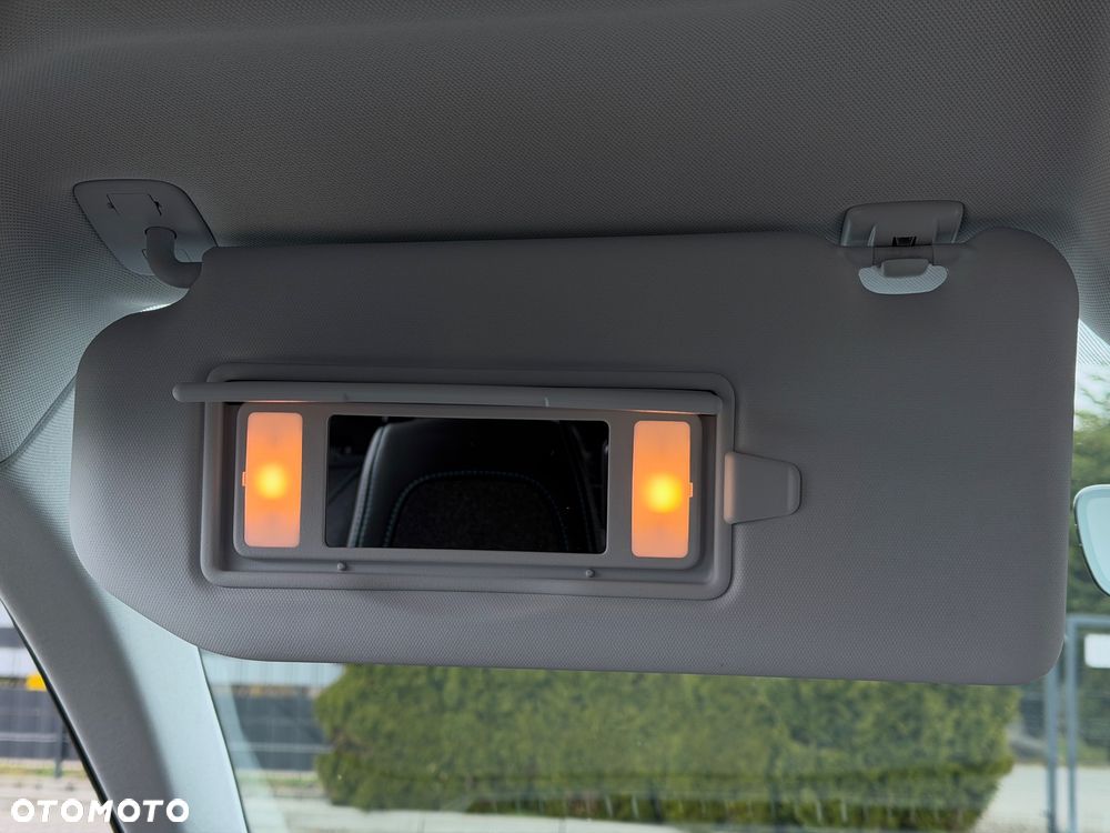 Peugeot 3008 1.6 PureTech HYbrid Allure S&S EAT8 - 20