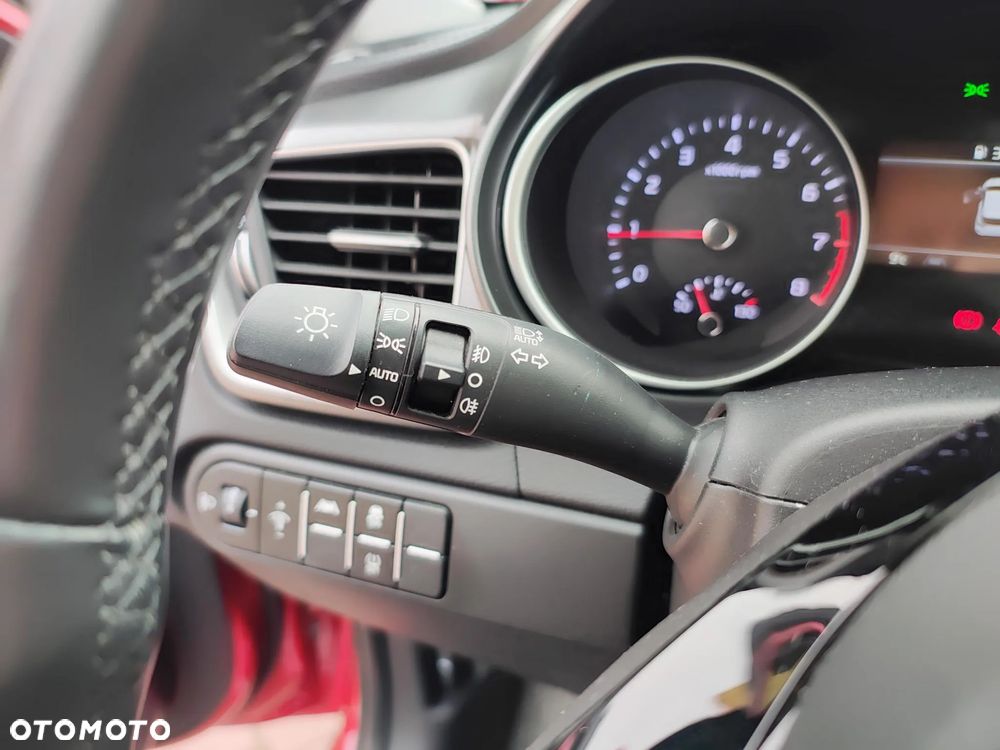 Kia Ceed 1.5 T-GDI M - 12