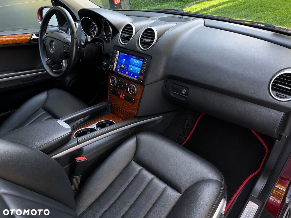 Mercedes-Benz ML 350 4Matic 7G-TRONIC Edition 10 - 26