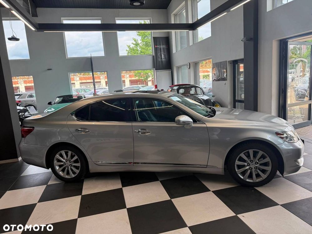 Lexus LS - 5