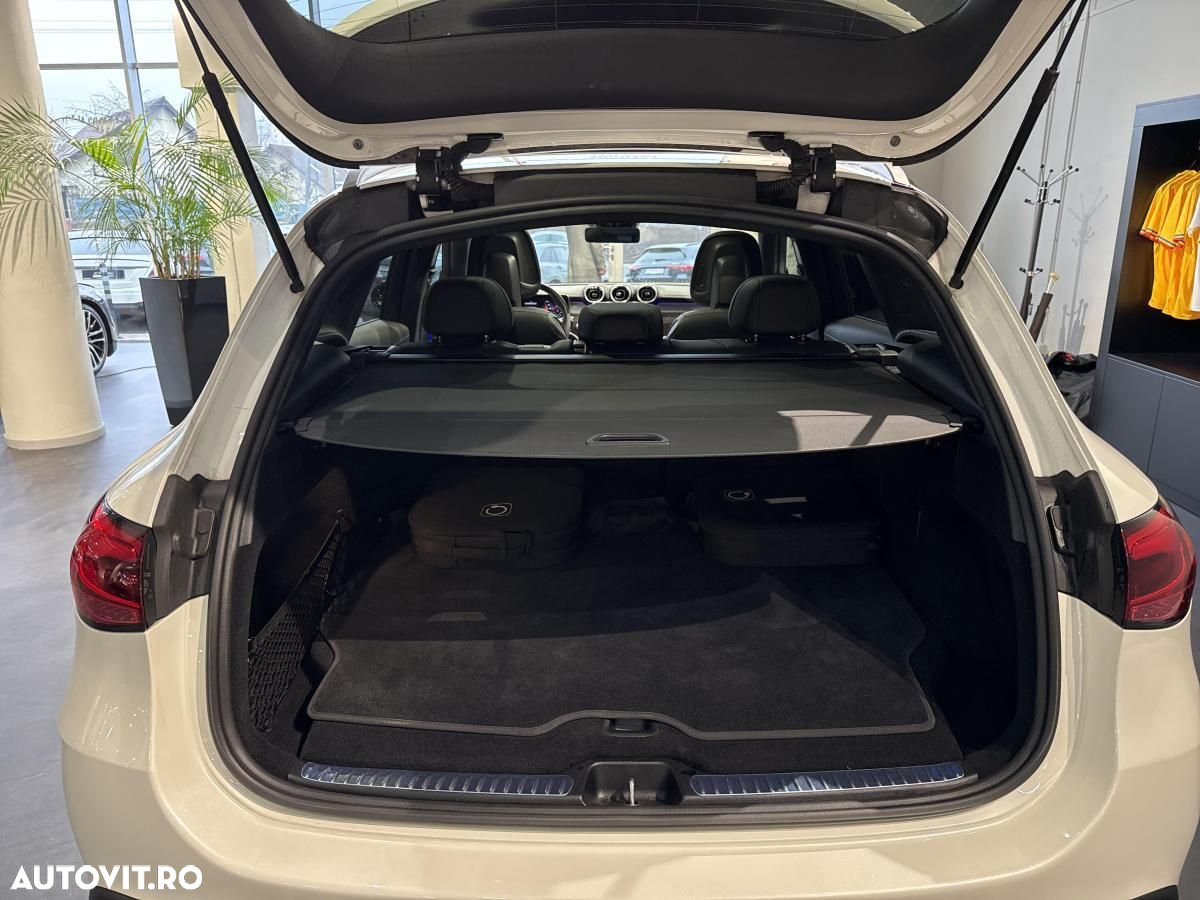 Mercedes-Benz GLC 300 e 4MATIC - 12