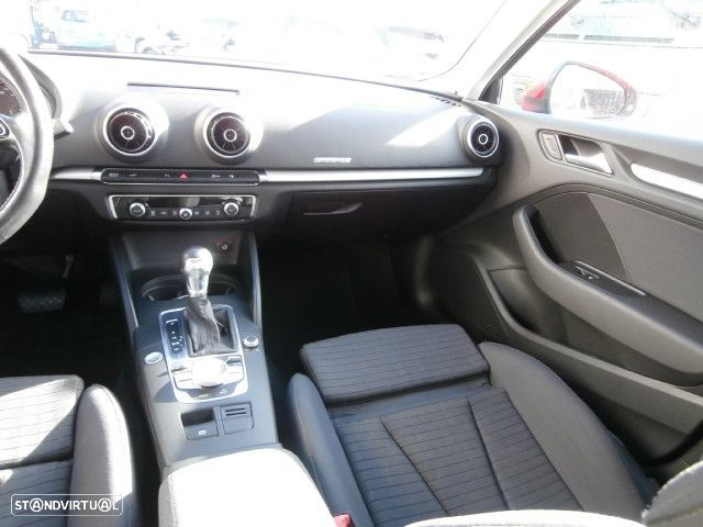 Audi A3 Sportback - 13