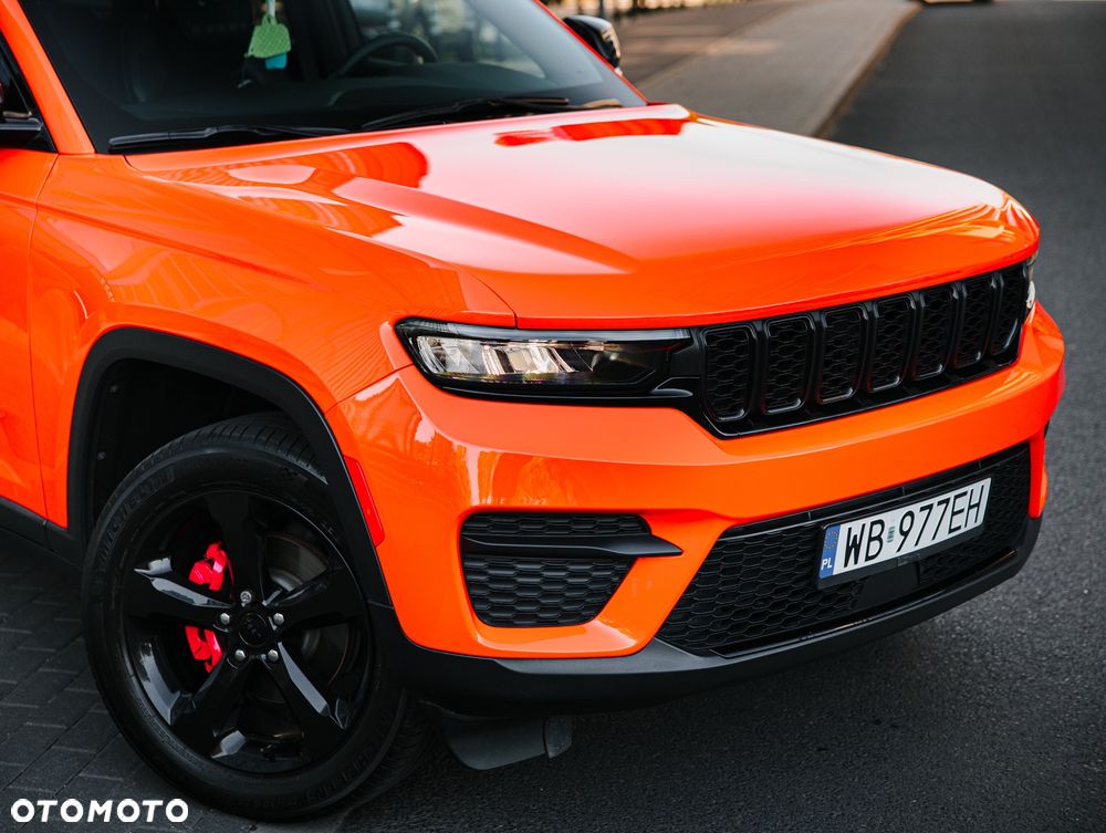 Jeep Grand Cherokee - 13