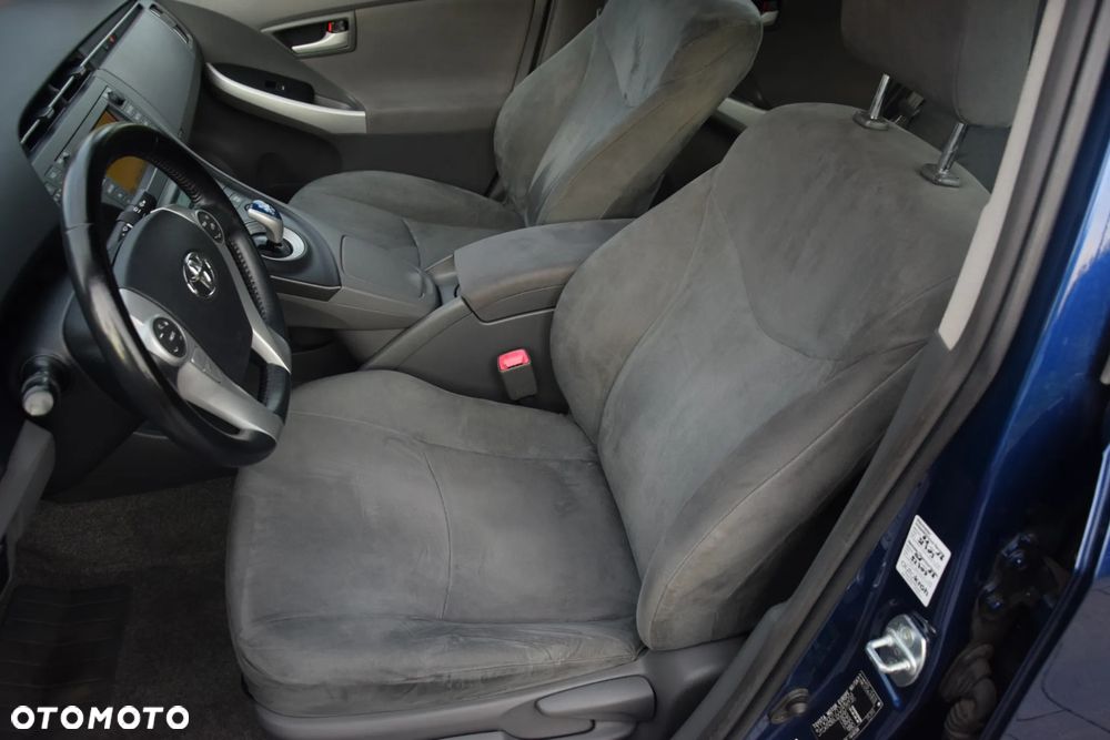 Toyota Prius (Hybrid) Comfort - 2