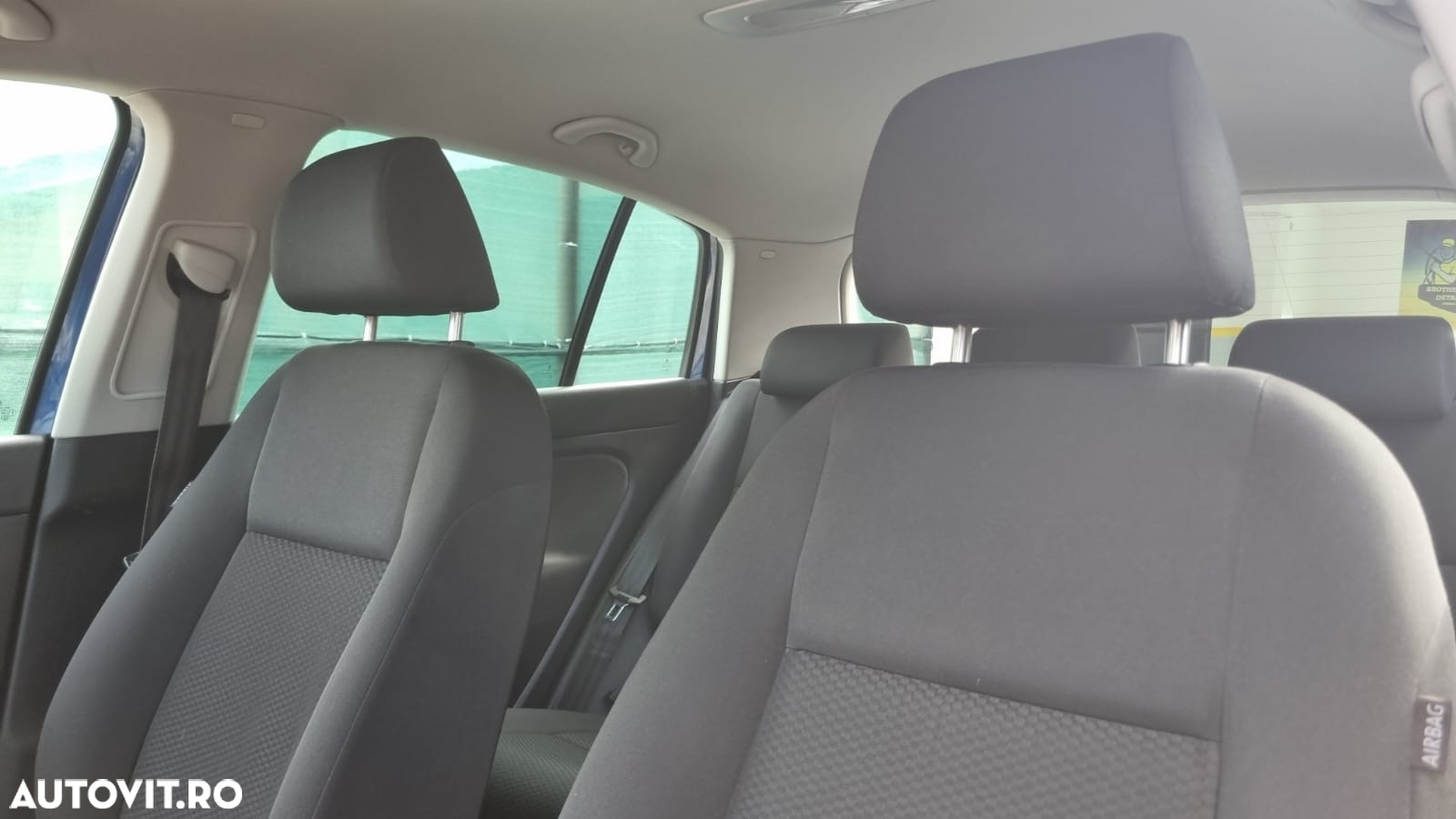 Volkswagen Golf Plus 1.6 TDI DPF Comfortline - 3