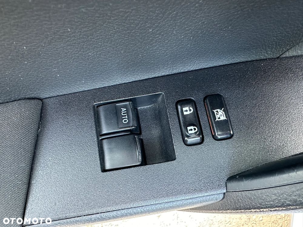 Toyota Corolla - 13