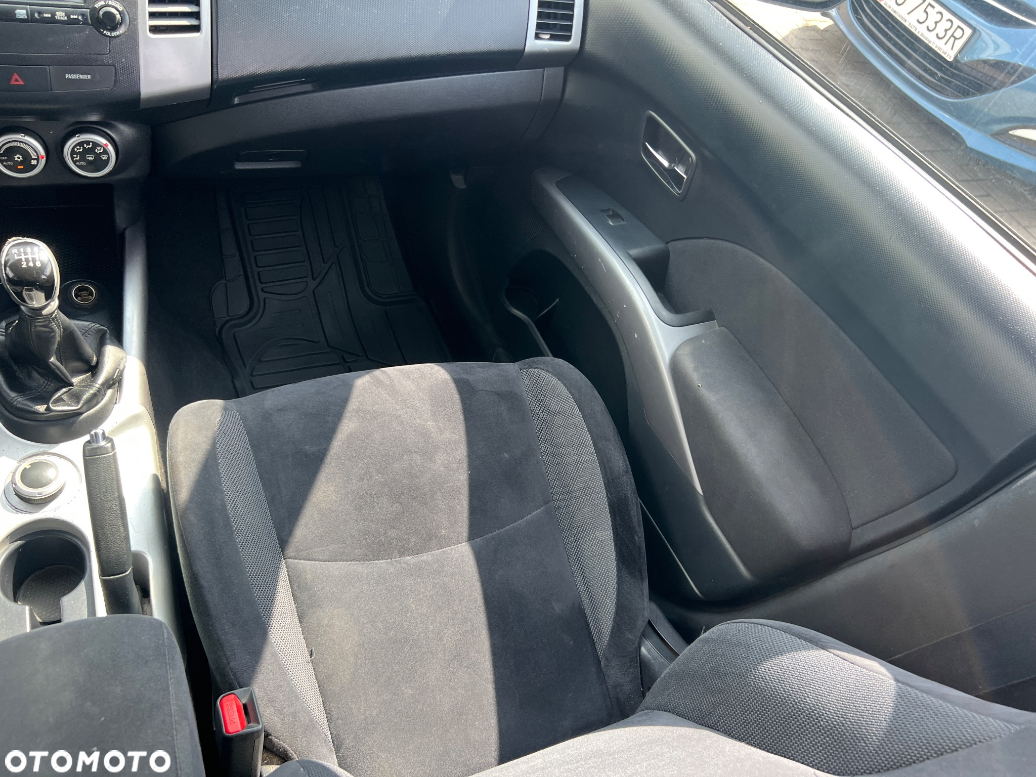 Mitsubishi Outlander 2.0 DI-D 4WD Instyle - 16