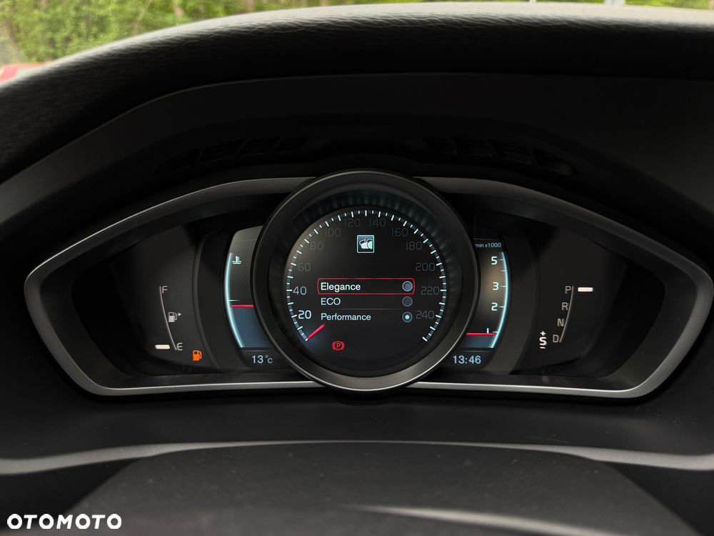 Volvo V40 D2 Powershift Momentum - 18