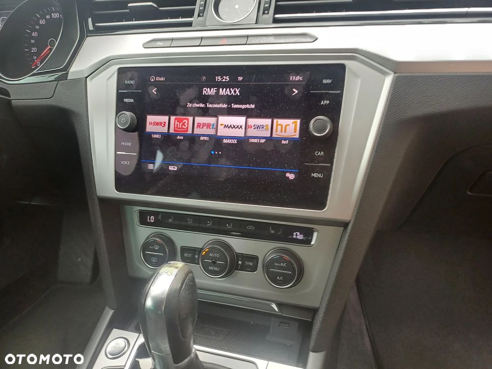Volkswagen Passat 2.0 TDI SCR DSG Comfortline - 21