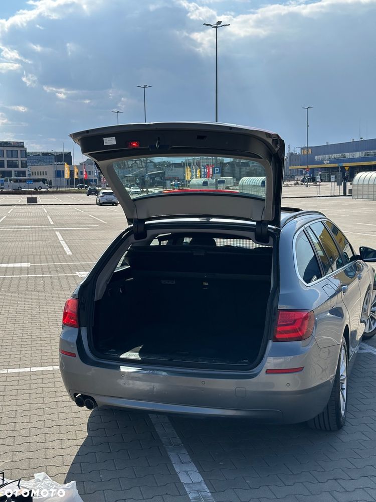 BMW Seria 5 520d Sport-Aut - 9