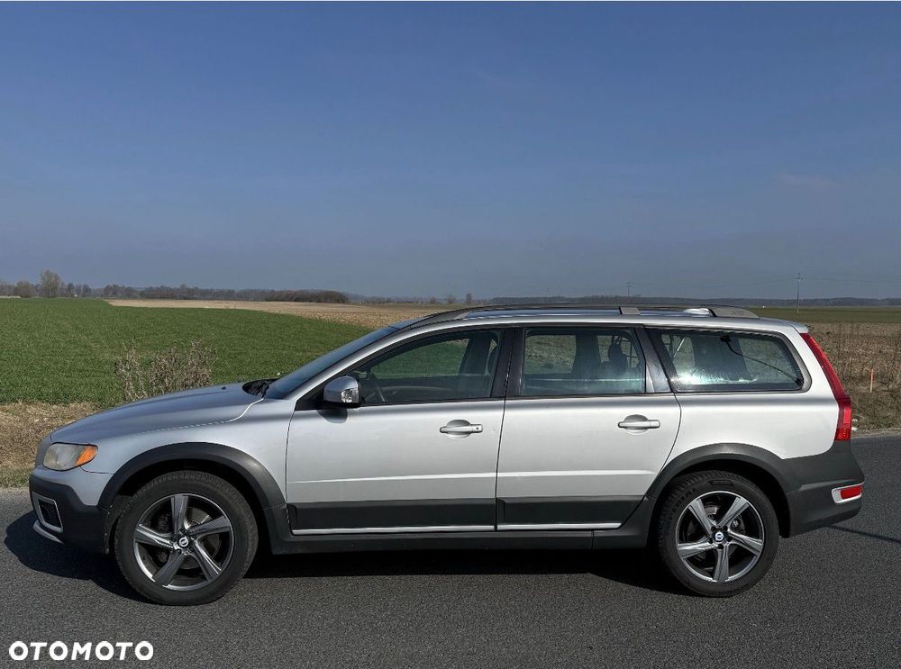 Volvo XC 70 D5 AWD Kinetic - 3