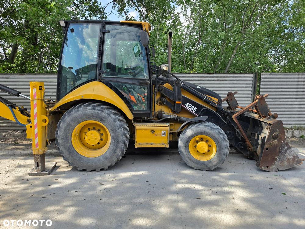 Caterpillar 428E - 2