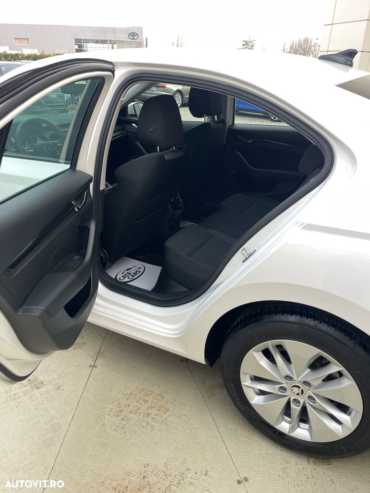 Skoda Octavia 2.0 TDI Ambition - 28