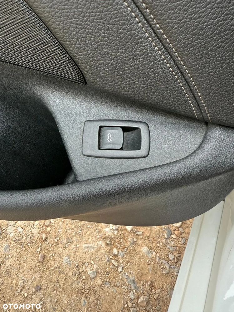 BMW Seria 5 520d Sport Line - 21