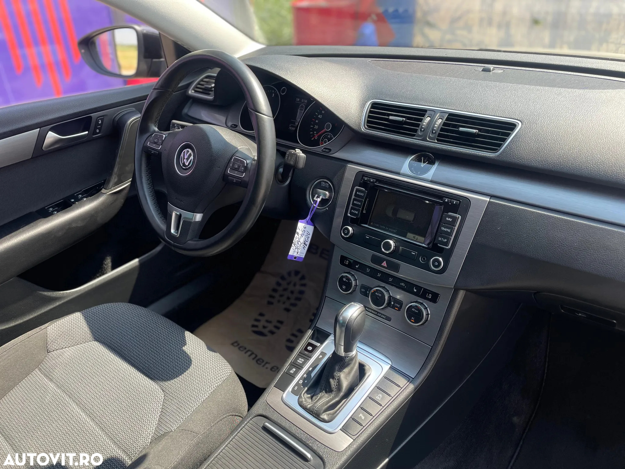 Volkswagen Passat Variant 2.0 TDI DSG BlueMotion Technology Comfortline - 29