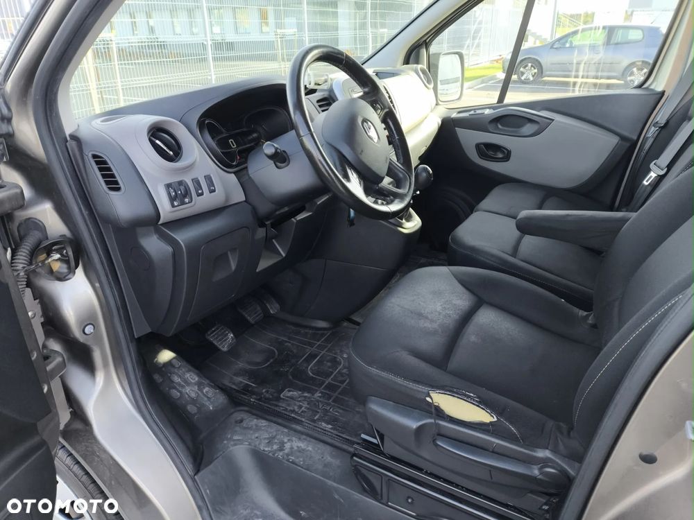 Renault Trafic - 10