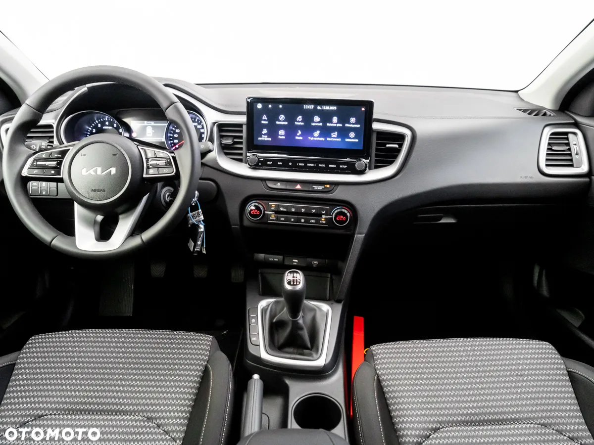 Kia Ceed 1.5 T-GDI M - 28