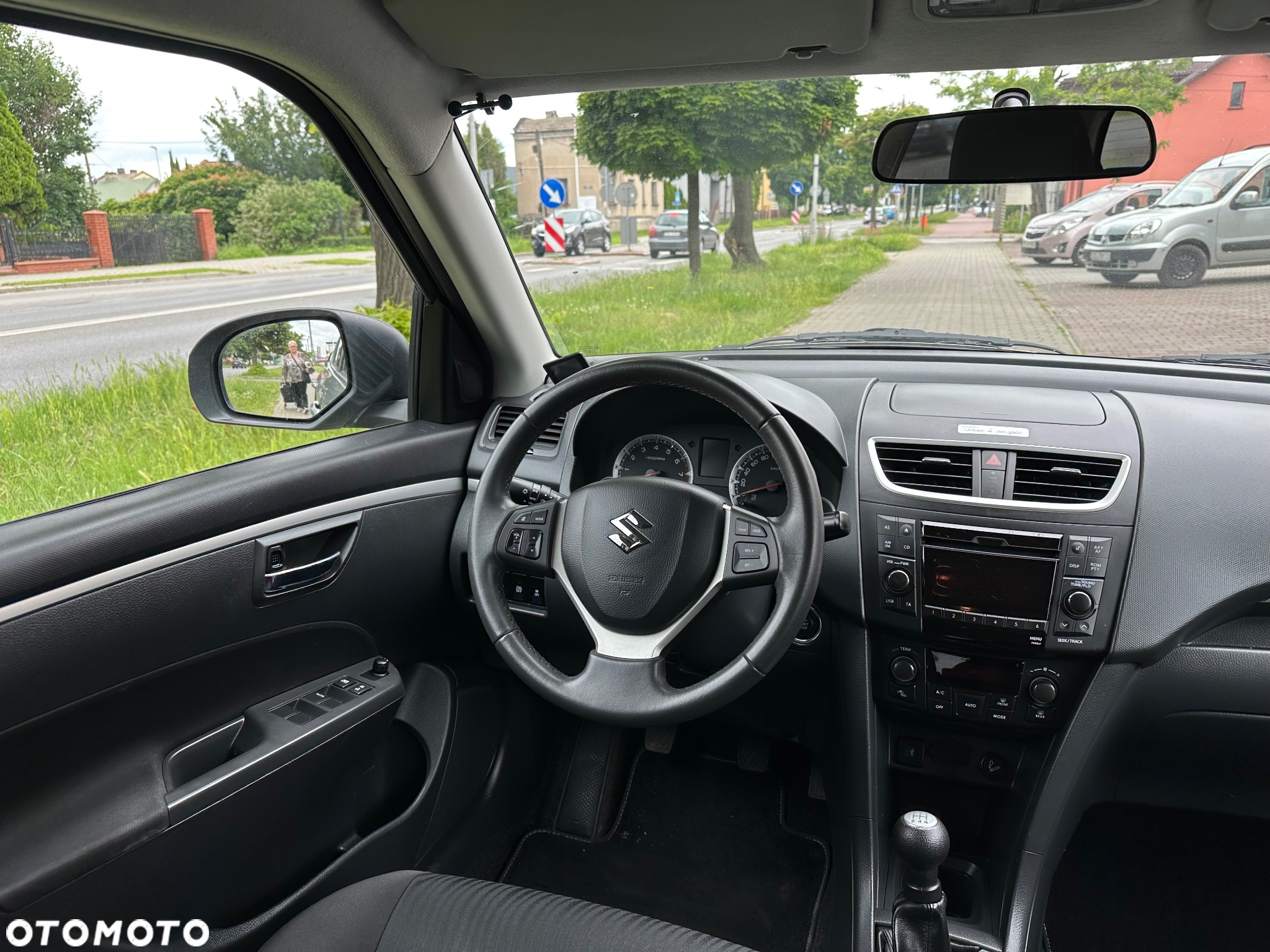 Suzuki Swift 1.2 Premium - 19