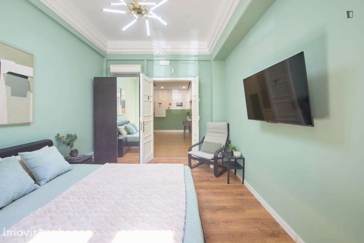 Quarto - localizado em Marquês de Pombal Lisbon - Grande imagem: 3/30