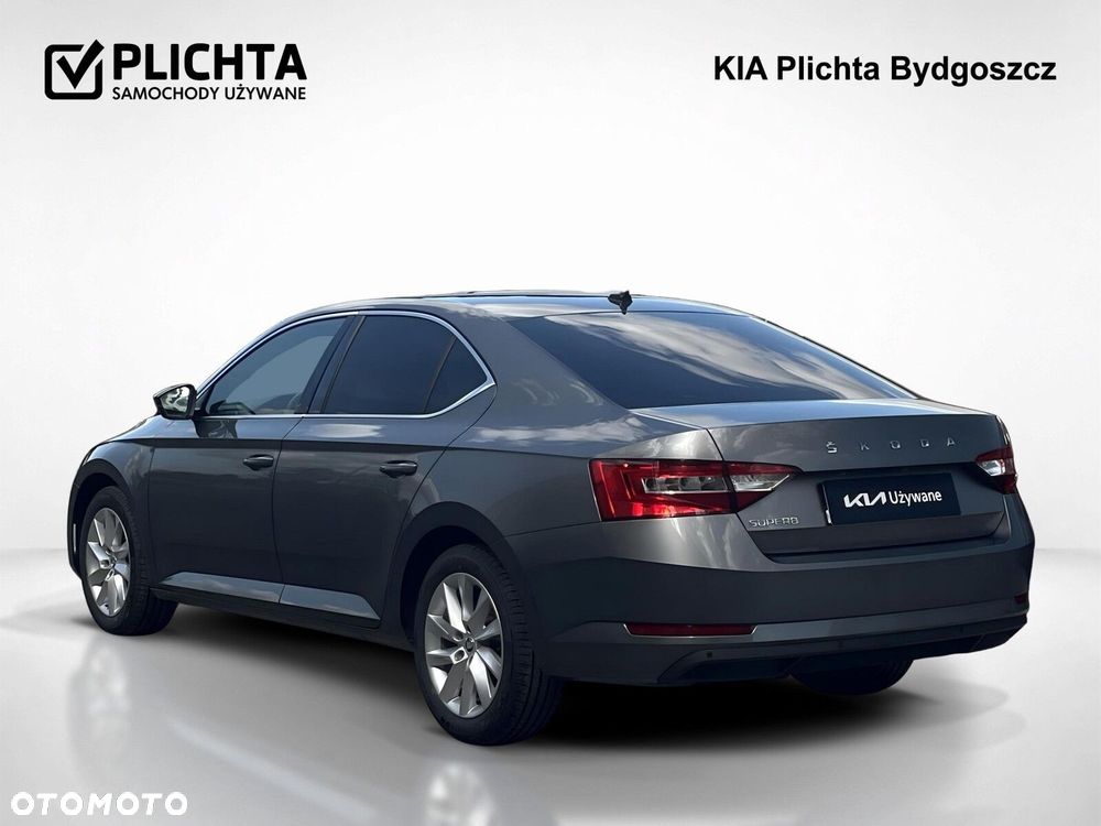 Skoda Superb 2.0 TDI SCR Ambition DSG - 4
