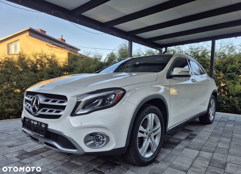 Mercedes-Benz GLA 250 4-Matic - 26