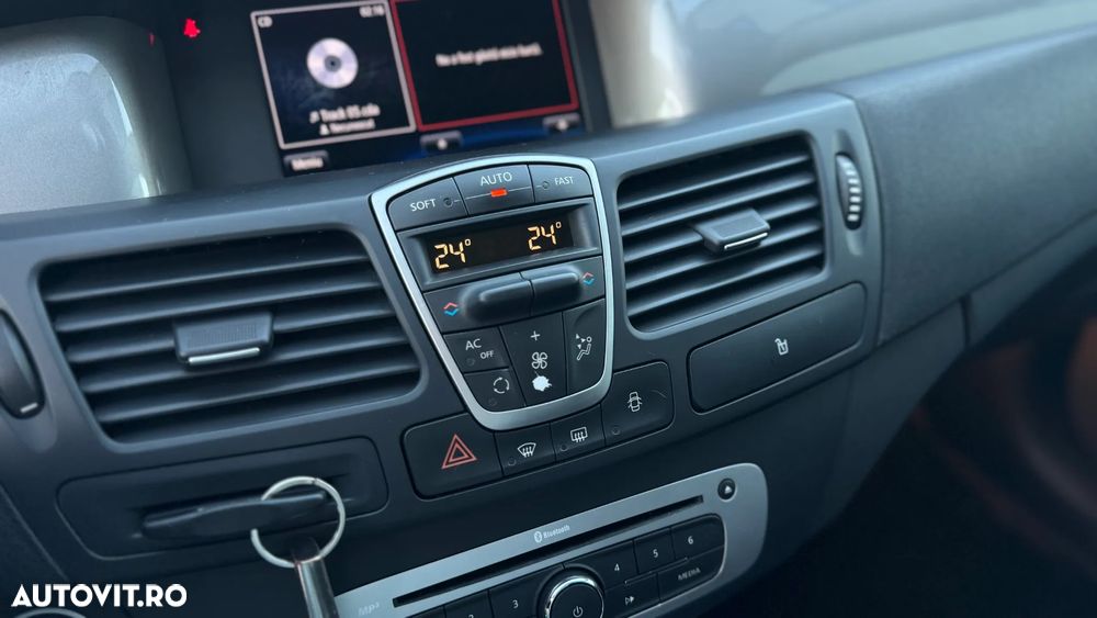 Renault Laguna Grandtour dCi 150 FAP Start-Stop Limited - 18