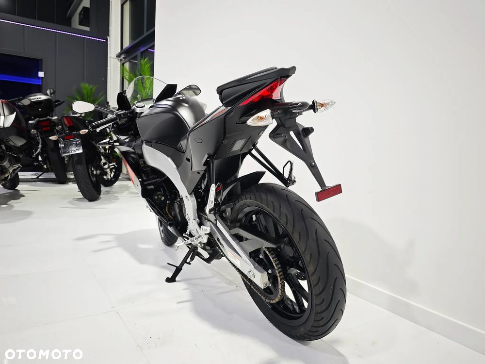Aprilia RS - 19