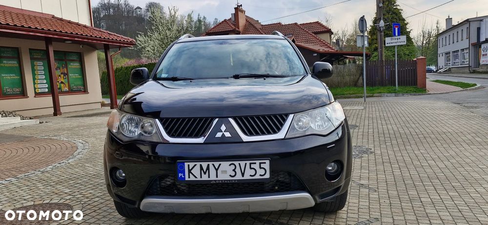 Mitsubishi Outlander 2.0 DID Instyle - 1