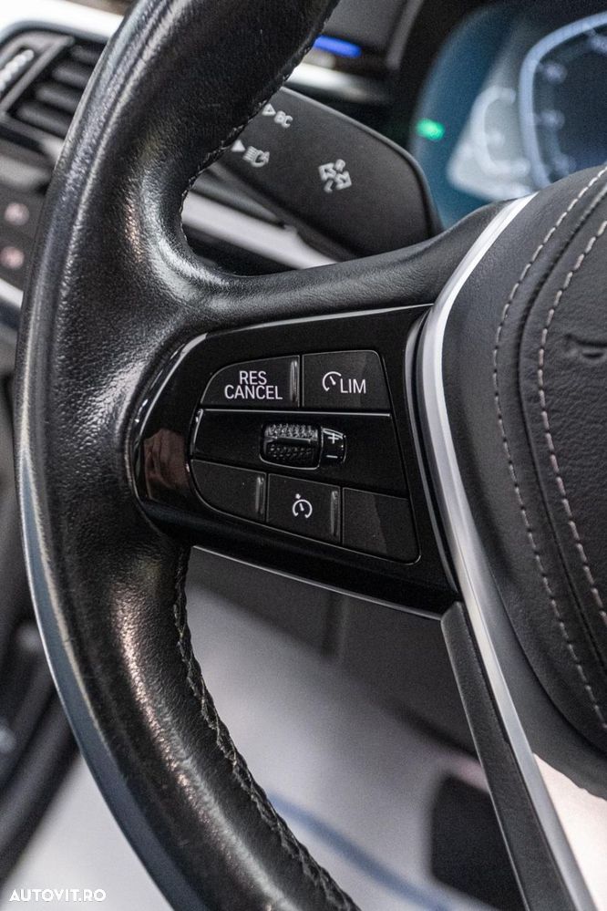 BMW Seria 5 530e iPerformance Aut. Luxury Line - 21