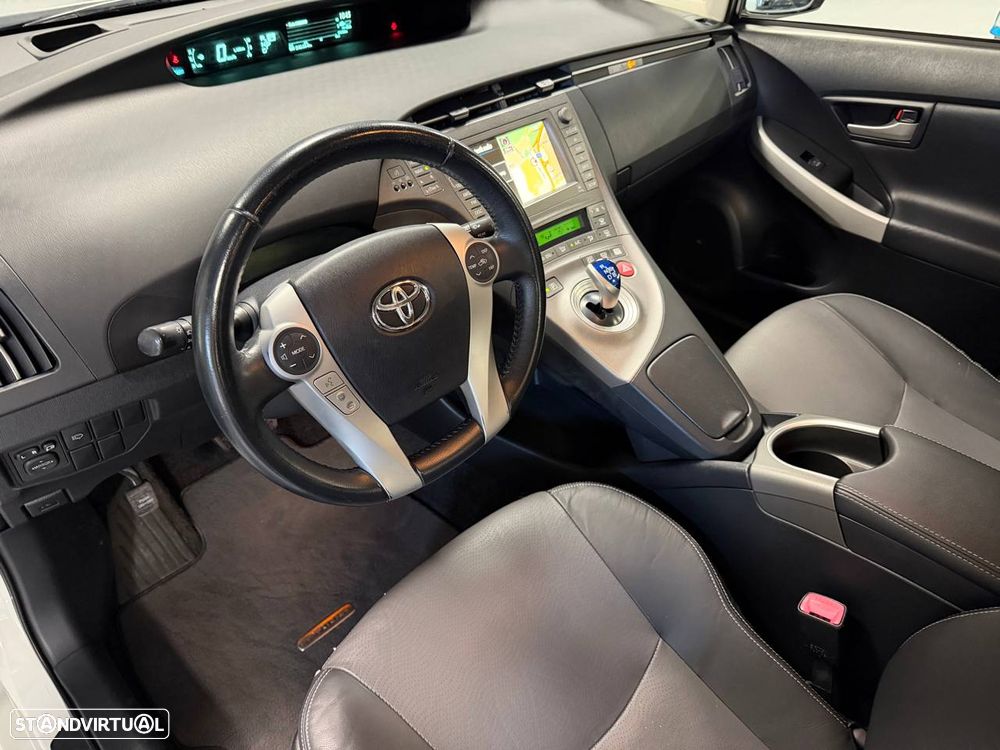 Toyota Prius 1.8 Premium P.Navi+Pele - 34