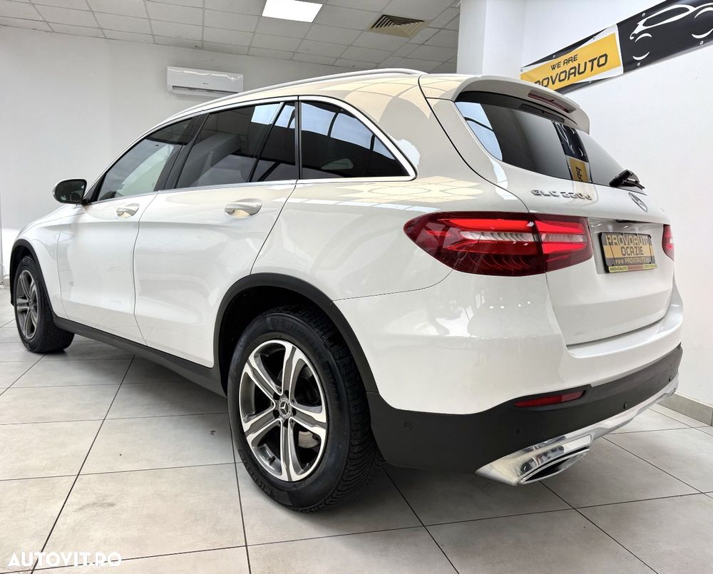 Mercedes-Benz GLC 220 d 4Matic 9G-TRONIC - 4