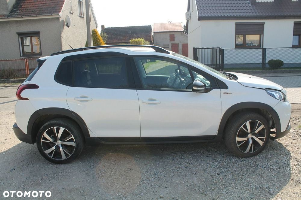 Peugeot 2008 - 4