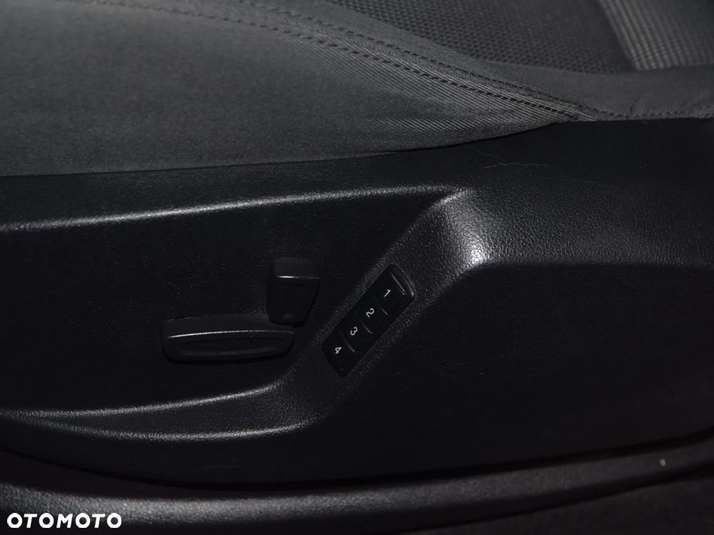 Ford S-Max - 21
