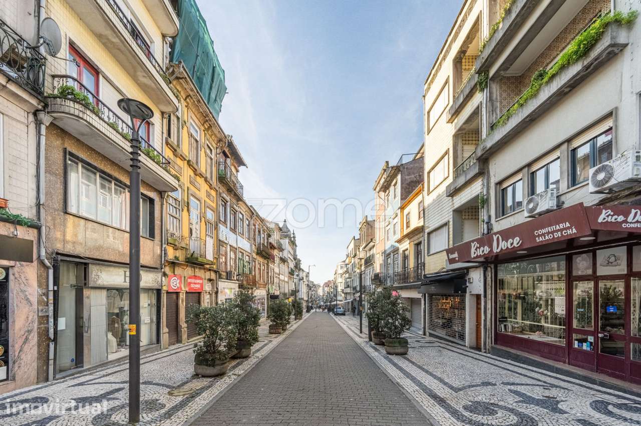 Prédio para reabilitação - Rua Santa Catarina - Grande imagem: 4/26